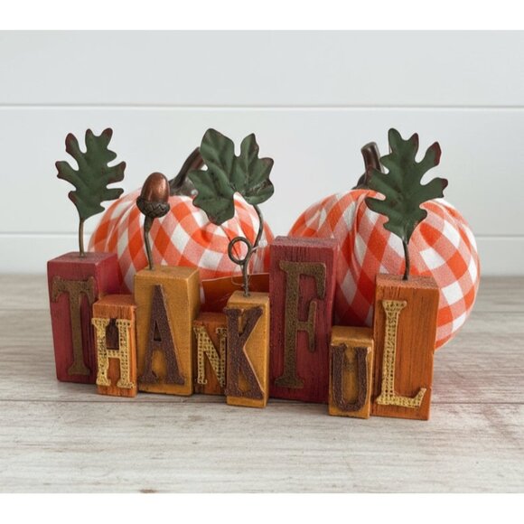 Harvest “THANKFUL” Picture Holder + 2 Decorative Pumpkins - Picture 1 of 3